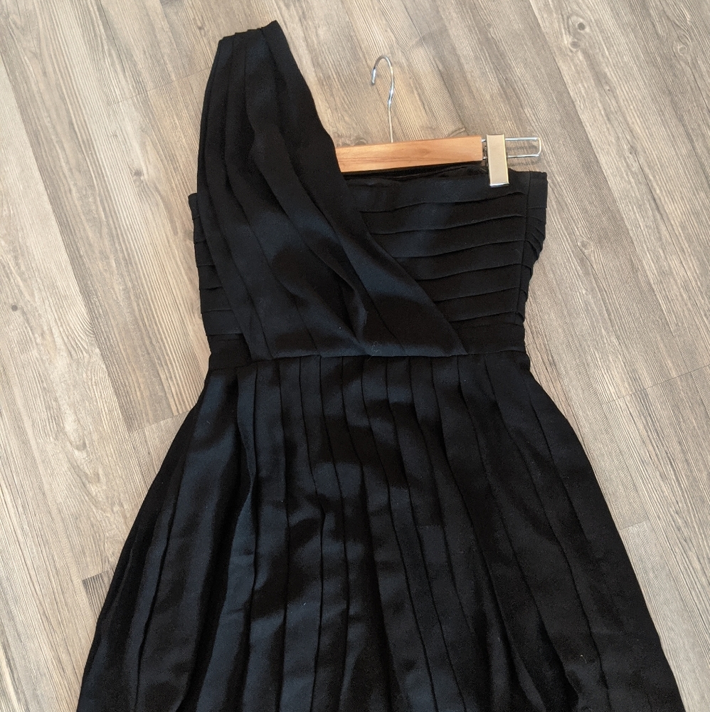 Black, one-shouldered, structured mini dress